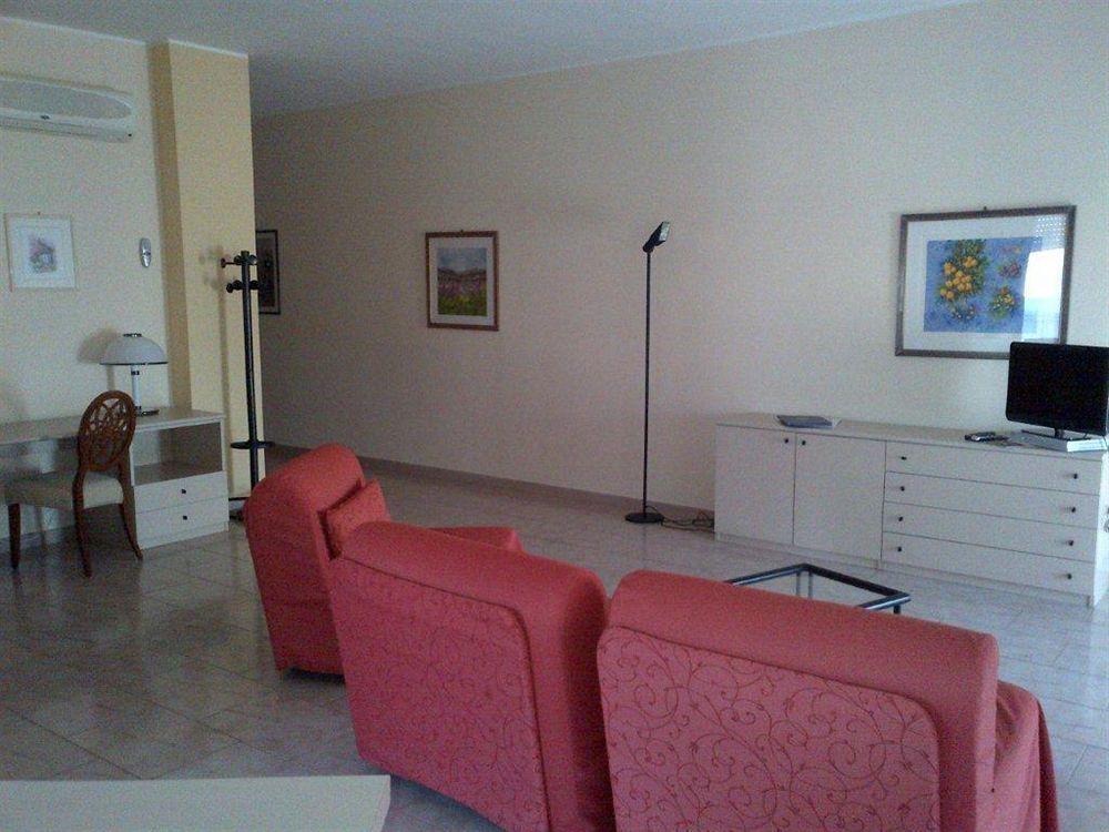 Rondo' Hotel Μπάρι Εξωτερικό φωτογραφία