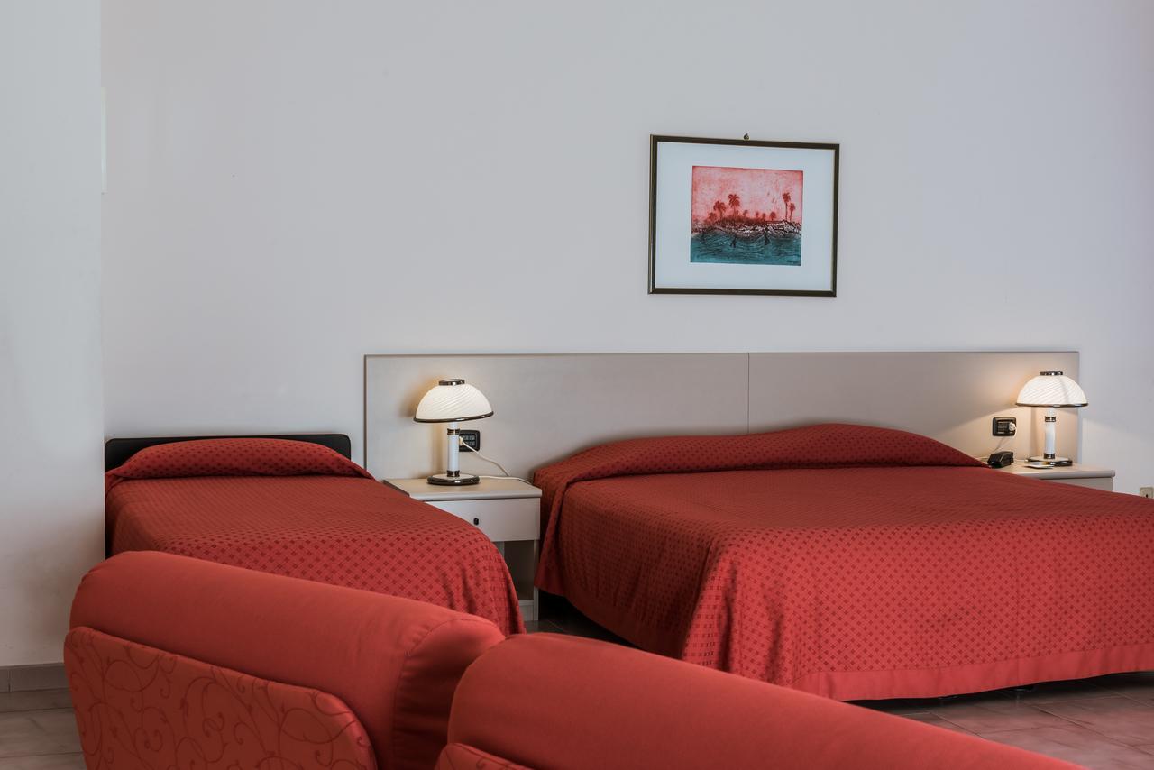 Rondo' Hotel Μπάρι Εξωτερικό φωτογραφία