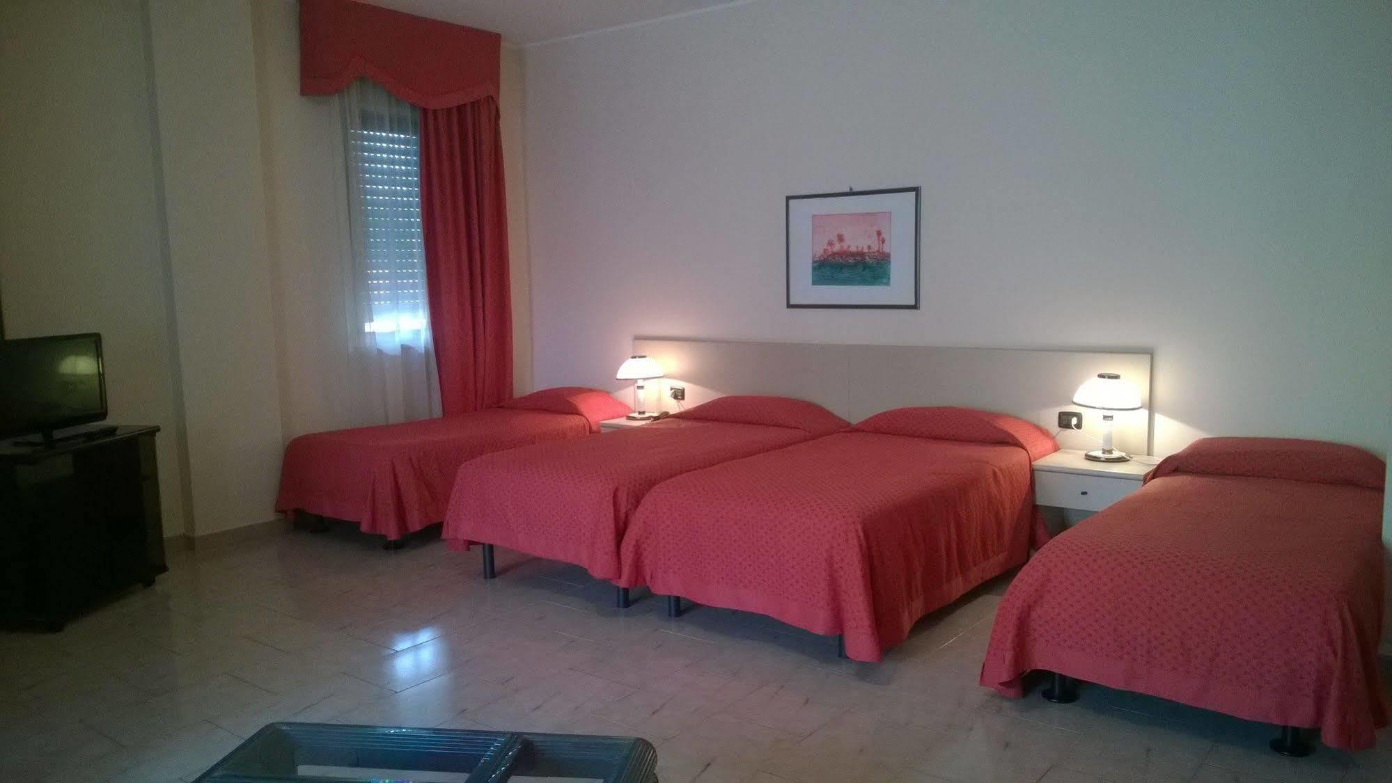 Rondo' Hotel Μπάρι Εξωτερικό φωτογραφία
