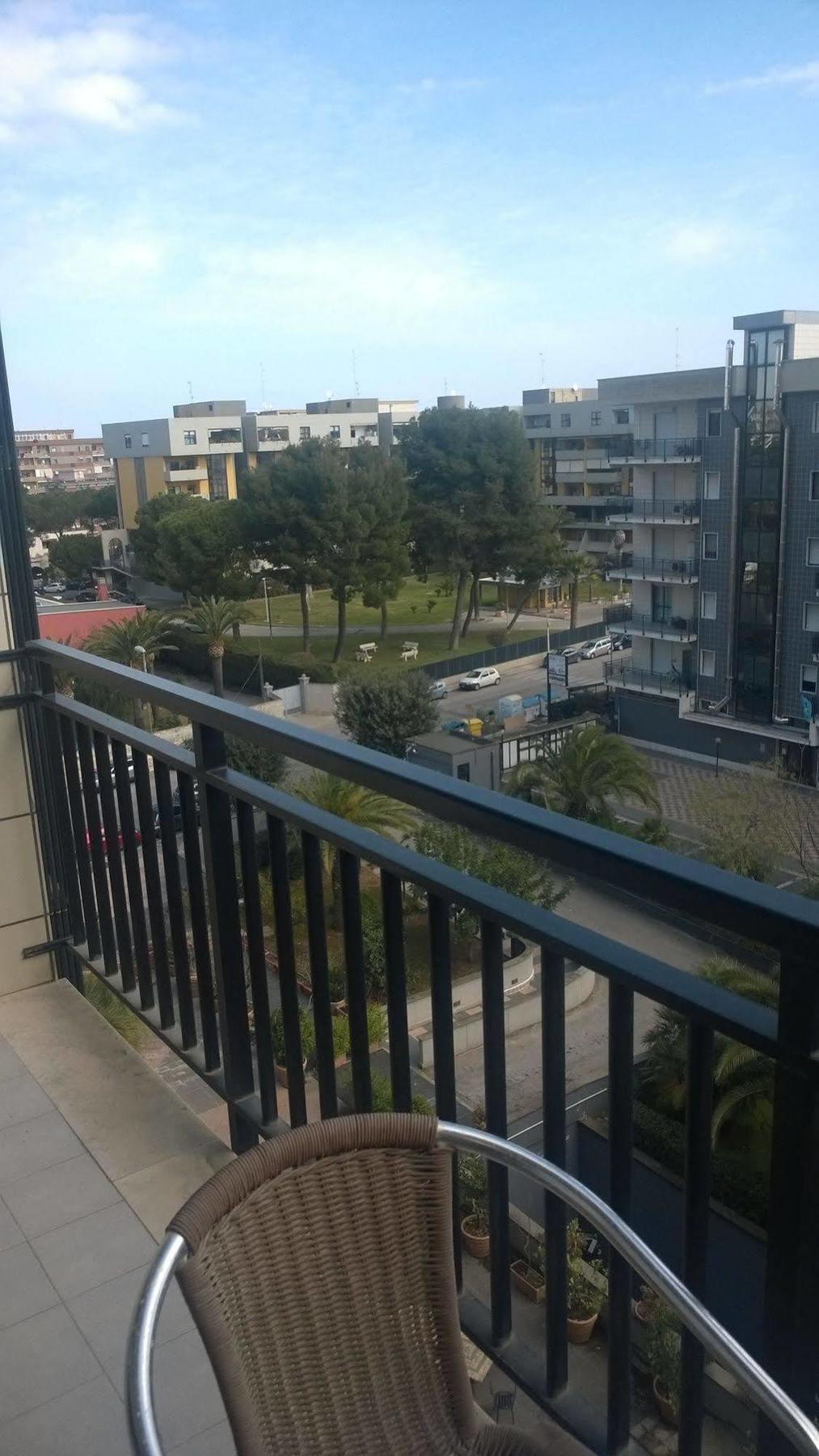 Rondo' Hotel Μπάρι Εξωτερικό φωτογραφία