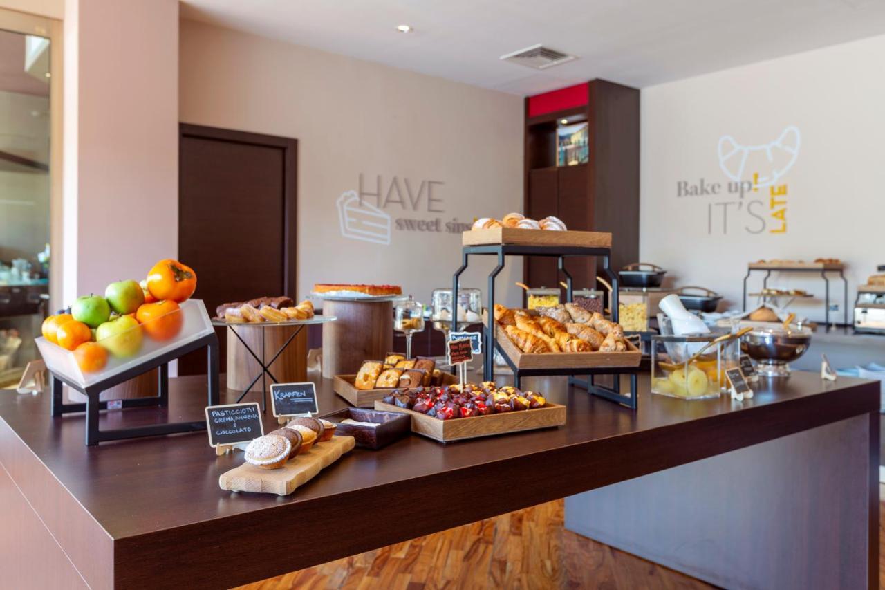 Rondo' Hotel Μπάρι Εξωτερικό φωτογραφία