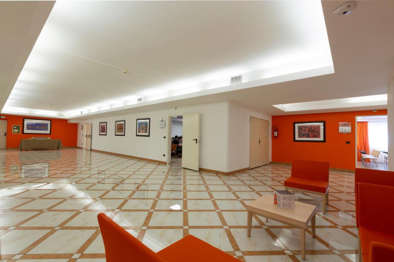 Rondo' Hotel Μπάρι Εξωτερικό φωτογραφία